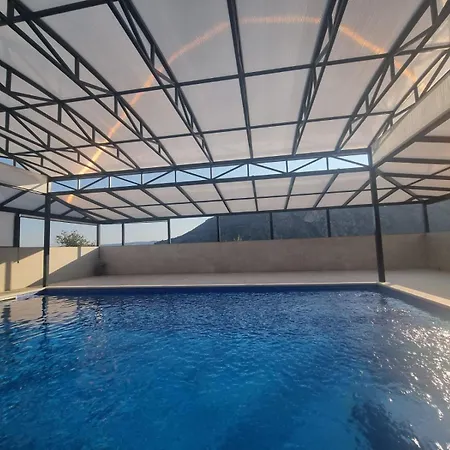 Azzurra Swimming Pool Willa *