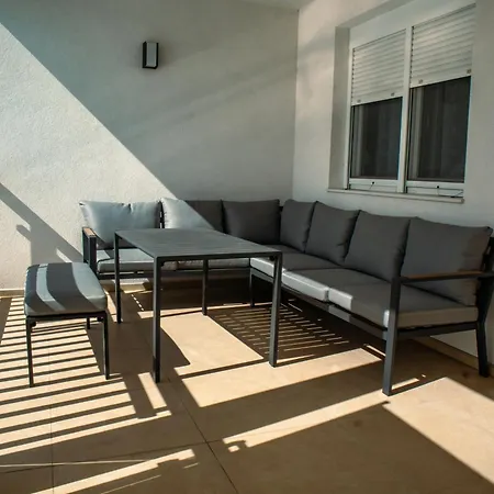 Azzurra Swimming Pool Willa *