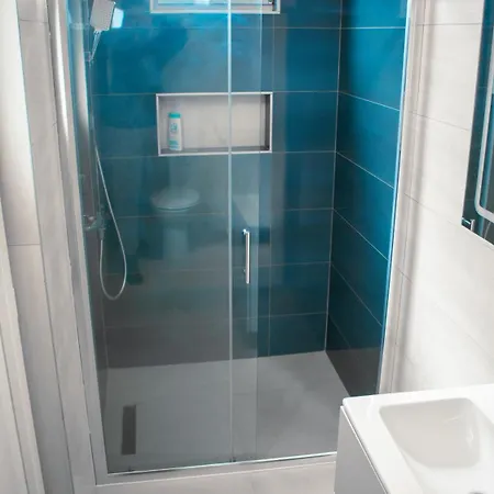 Willa Azzurra Swimming Pool Mostar