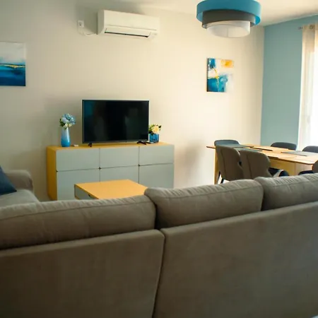 Willa Azzurra Swimming Pool *