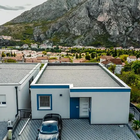 Azzurra Swimming Pool Mostar