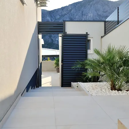 Azzurra Swimming Pool