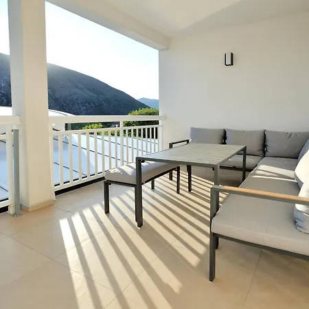 Azzurra Swimming Pool Willa