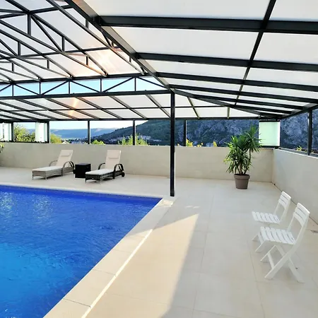 Azzurra Swimming Pool Willa Mostar