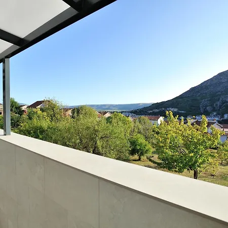 Azzurra Swimming Pool Willa